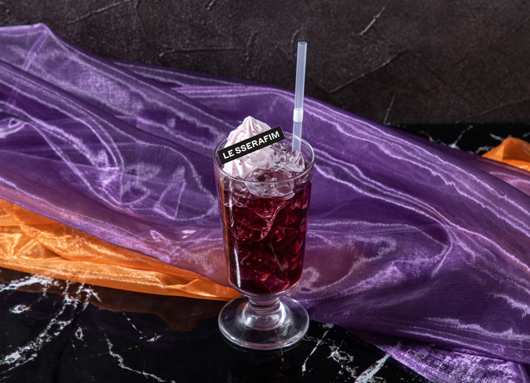 LE SSERAFIM SPECIAL CAFE 2025 'EASY CRAZY HOT' - LE SSERAFIM